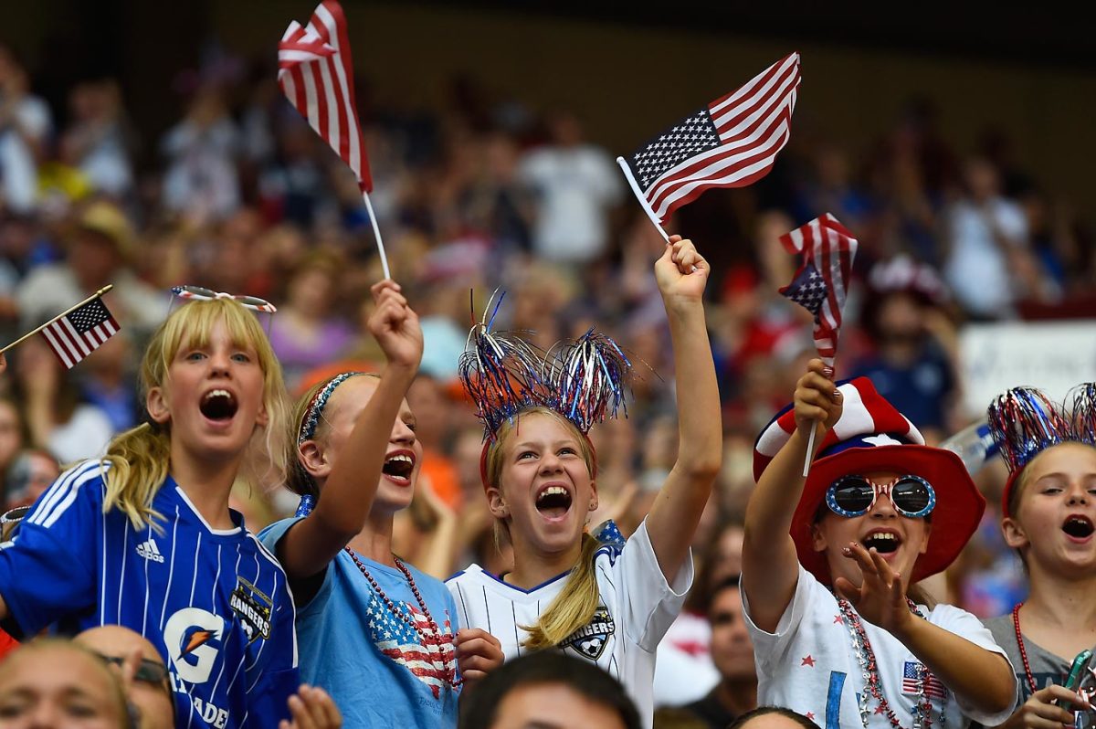 world-cup-fans-477373840_master.jpg